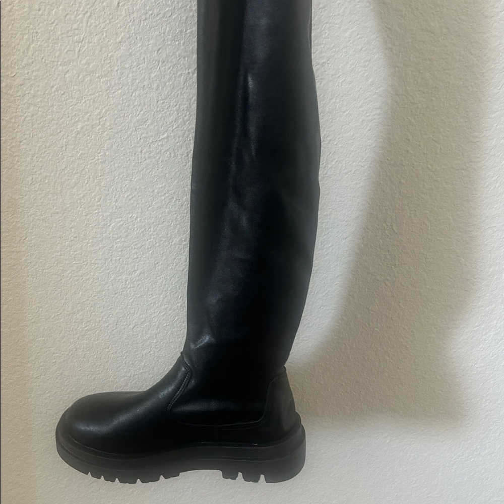 Black Knee-High Women's Boots